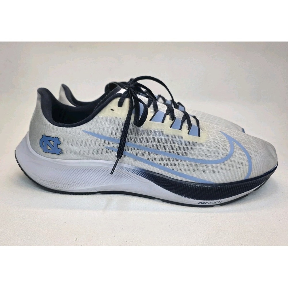 Mens Size 15 North Carolina Tar Heels Nike Zoom Pegasus 37 Running Shoes